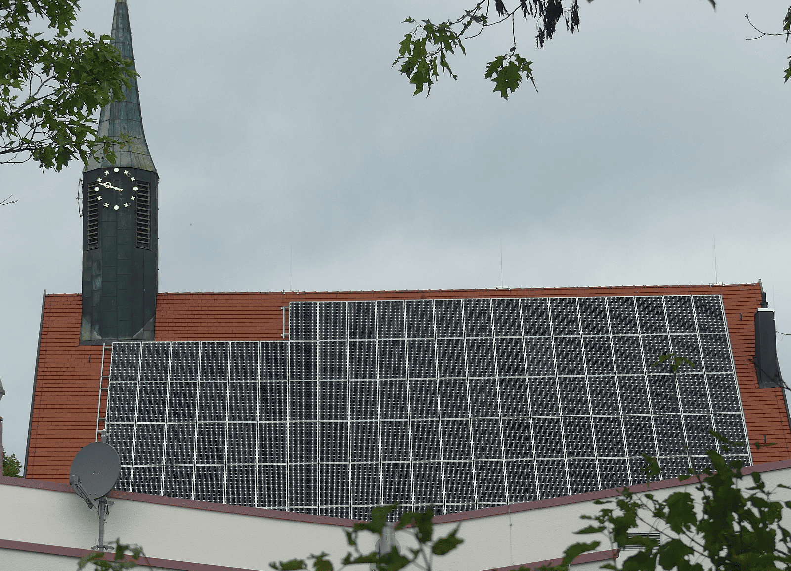 photovoltaik evangelische kirche sulgen dk 020824 (2)